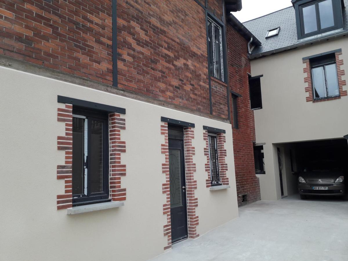Charmes En Ville Le Charme Authentique Montluçon Eksteriør billede